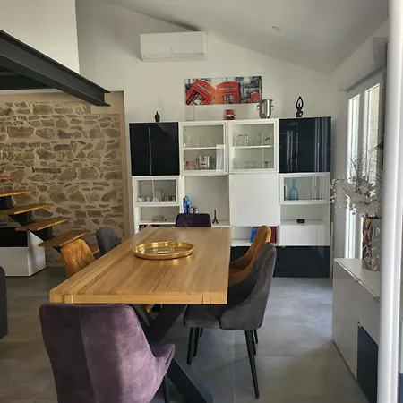 Charmante Maison De A